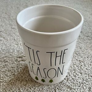 Rae Dunn ‘Tis The Season Crock